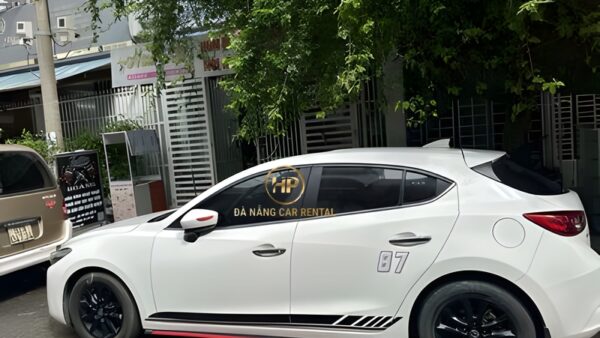 Cho Thuê Xe Tự Lái 4 Chỗ - MazDa 3 2018